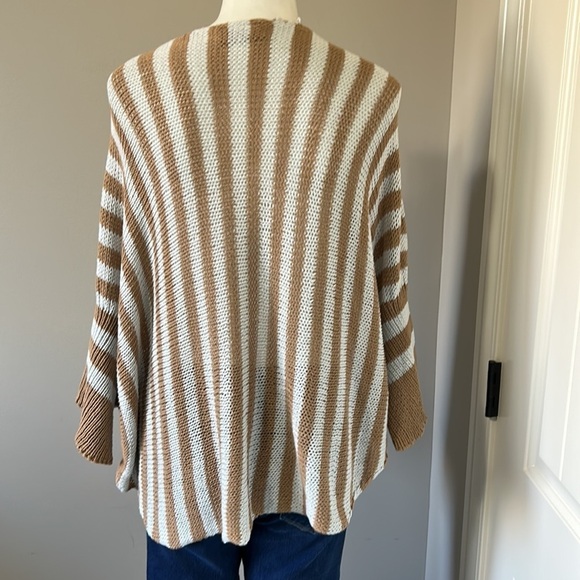 Anthropologie Wooden Ships Boatneck Open Knit Batwing Tan Light Blue Sweater M/L - Picture 7 of 13